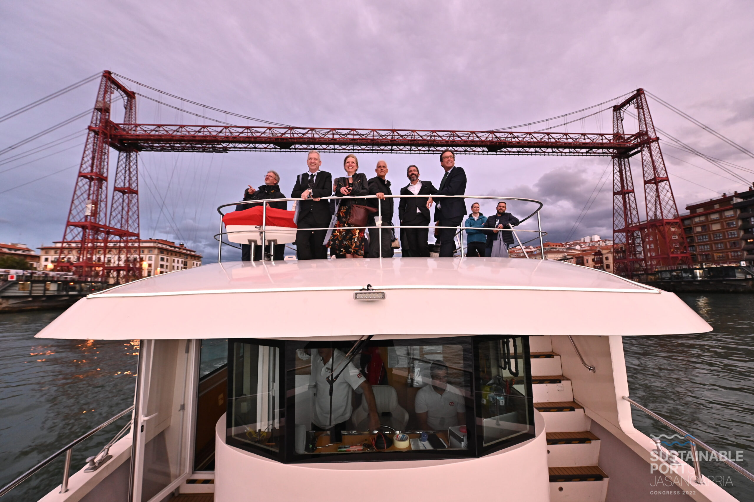 Paseo por la ría de Bilbao en el Congreso Puerto Sostenible. Organizado por eternum Events agency.